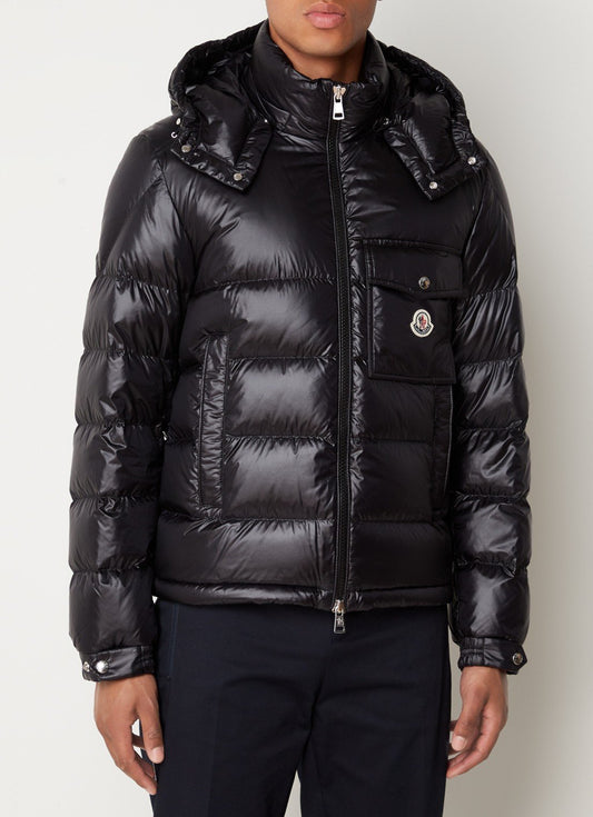 Moncler maya Jas met logo op Borst Black