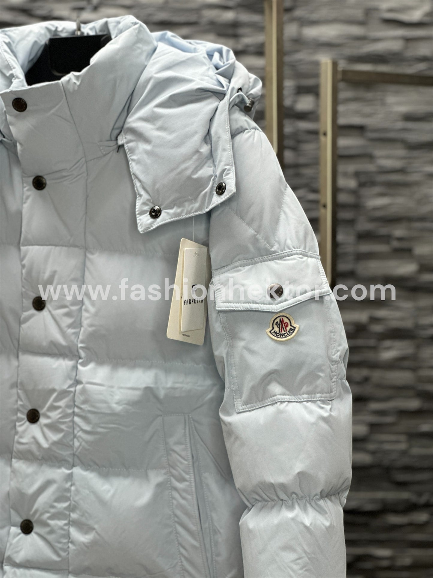 Moncler
Vezere puffer jack van scheerwol met donsvulling Babyblauw